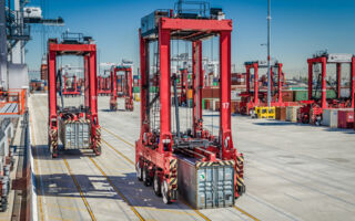 The Kalmar AutoStrad™ Application – enhanced flexibility for your terminal