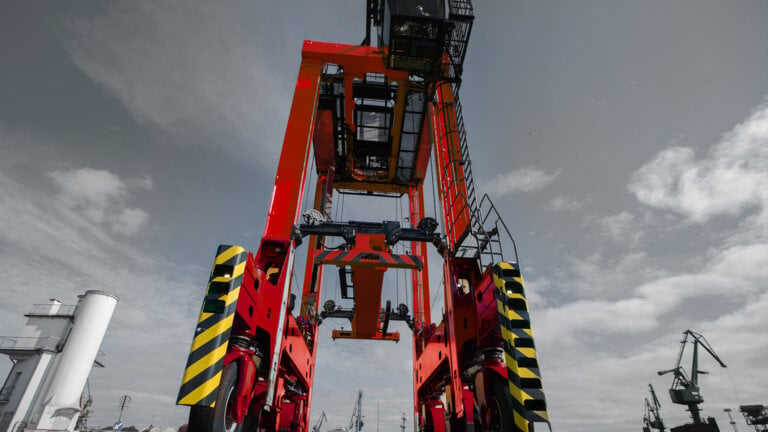 Straddle Carrier Kalmar